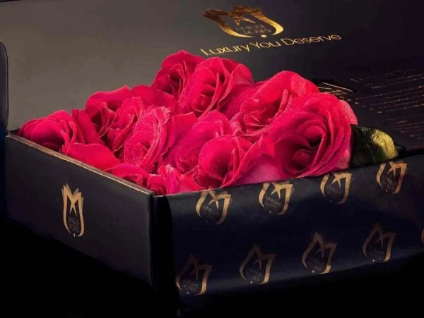 dark pink roses